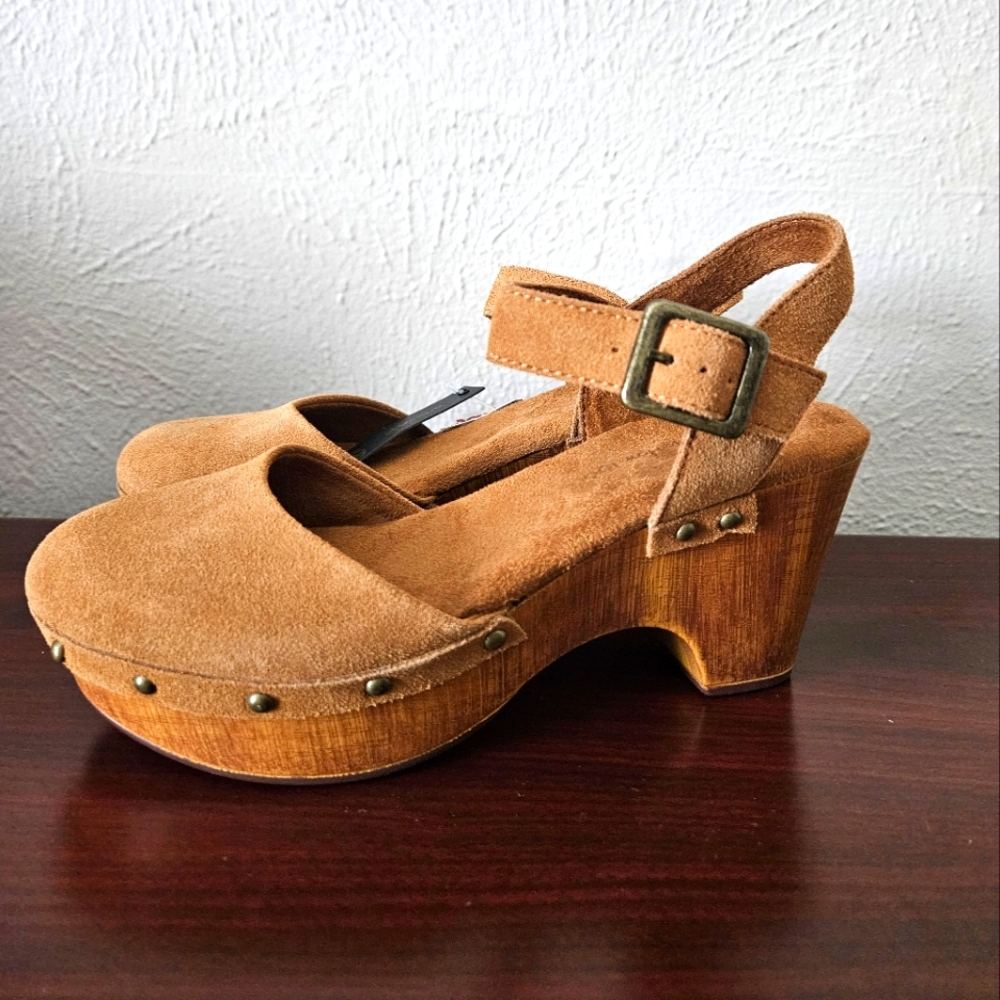 House of Harlow 1960 Clogs